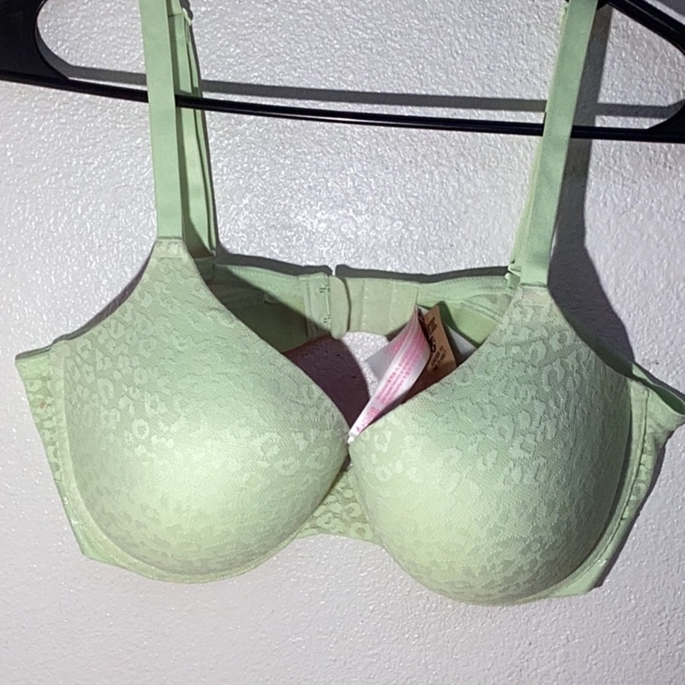 VS wear‎ everywhere the push-up bra